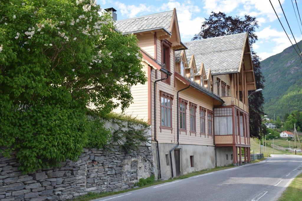 Hotel Dosen Gard Luster Exteriér fotografie