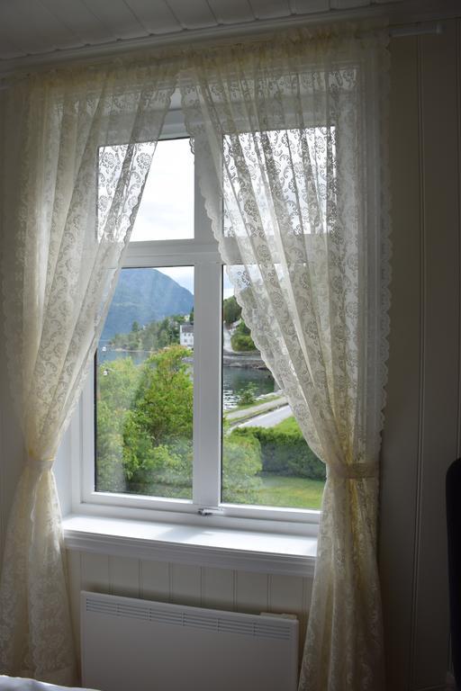 Hotel Dosen Gard Luster Exteriér fotografie