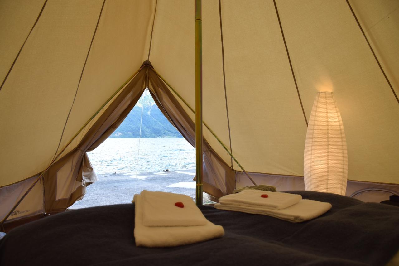 Hotel Dosen Gard Luster Exteriér fotografie